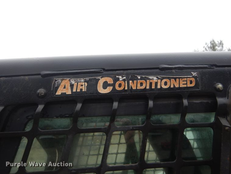 image for item GT9691 2005 Bobcat T190  tracked skid steer loader