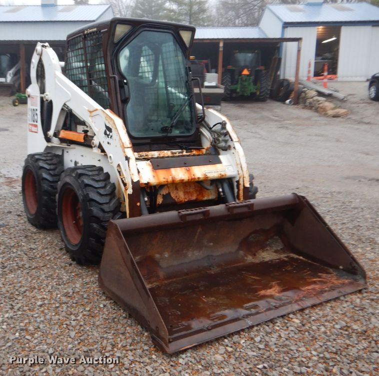 image for item GT9692 2007 Bobcat S185  skid steer loader