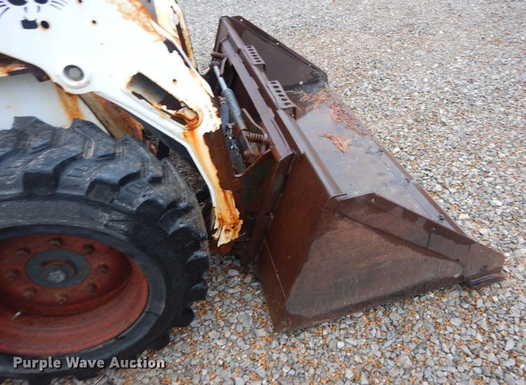 image for item GT9692 2007 Bobcat S185  skid steer loader