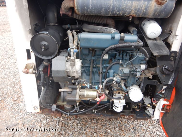 image for item GT9692 2007 Bobcat S185  skid steer loader