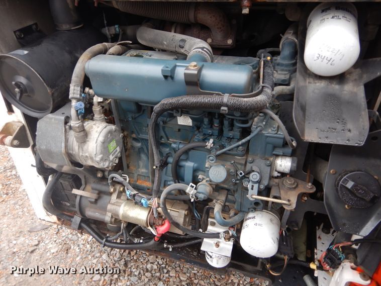 image for item GT9692 2007 Bobcat S185  skid steer loader