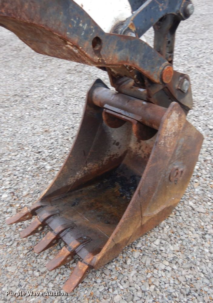 image for item GT9699 2006 Bobcat 442  mini excavator