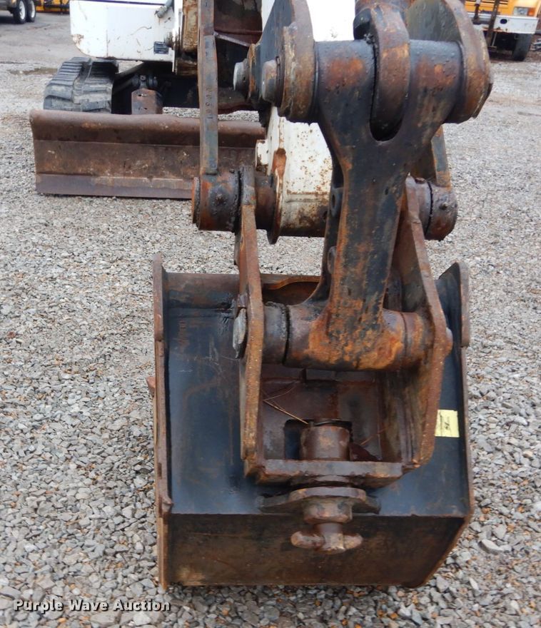 image for item GT9699 2006 Bobcat 442  mini excavator