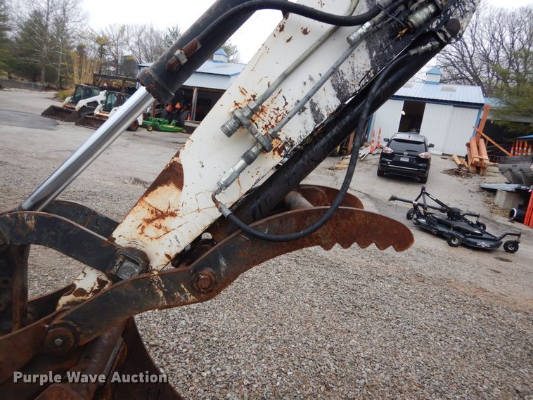 image for item GT9699 2006 Bobcat 442  mini excavator