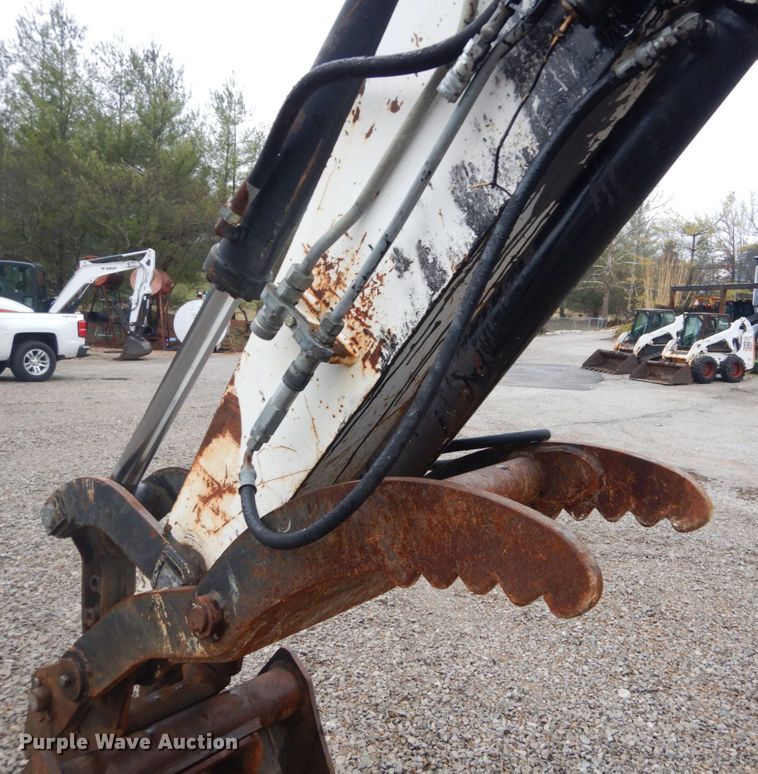 image for item GT9699 2006 Bobcat 442  mini excavator