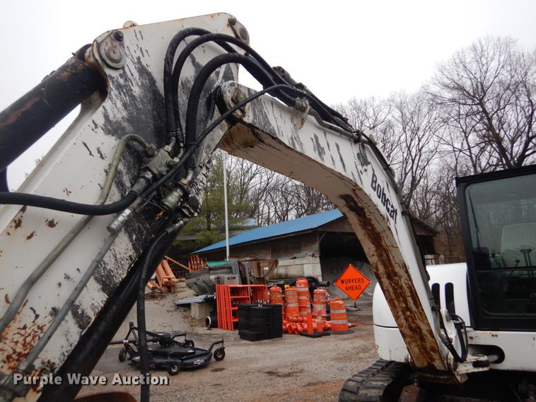 image for item GT9699 2006 Bobcat 442  mini excavator