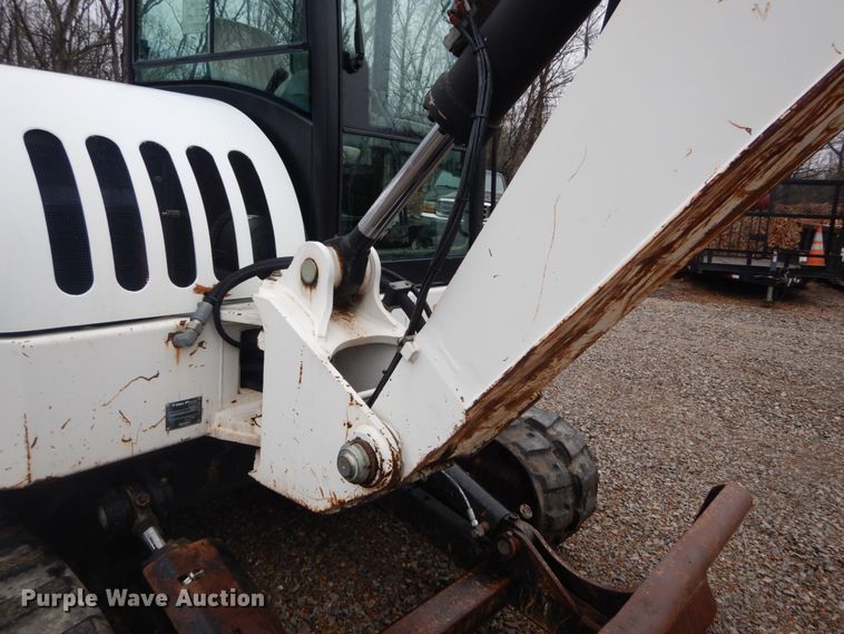 image for item GT9699 2006 Bobcat 442  mini excavator
