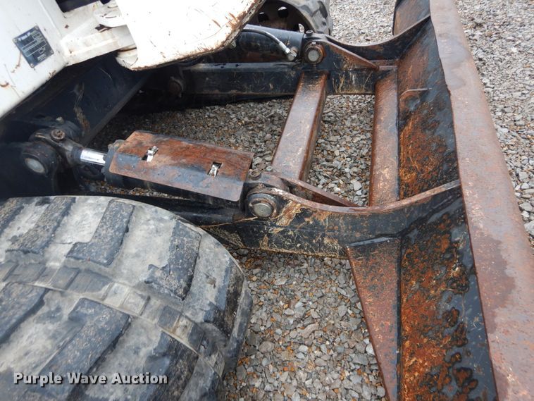 image for item GT9699 2006 Bobcat 442  mini excavator