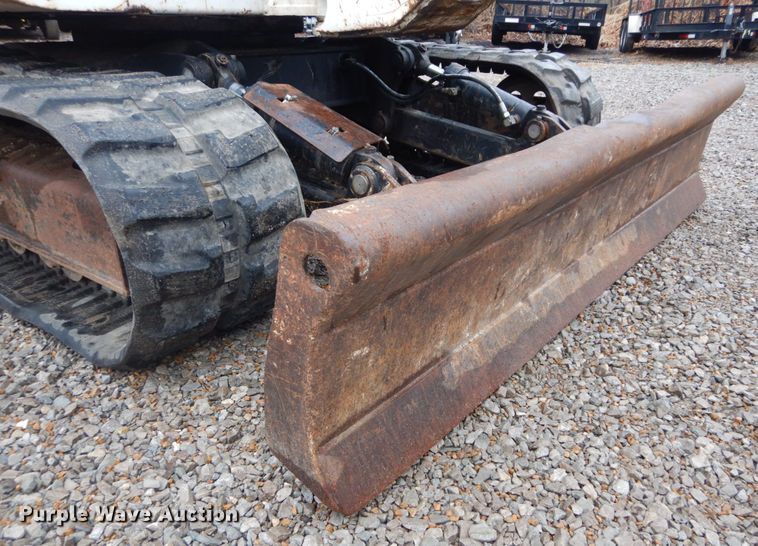 image for item GT9699 2006 Bobcat 442  mini excavator