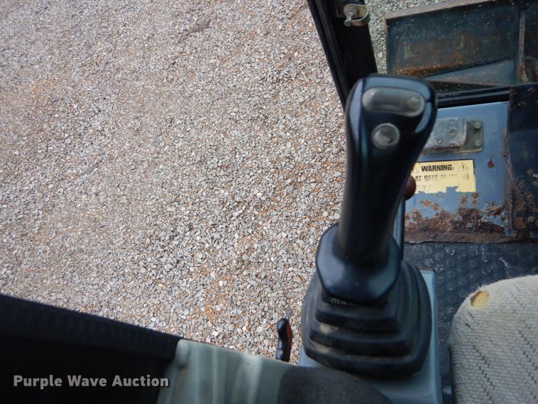 image for item GT9699 2006 Bobcat 442  mini excavator