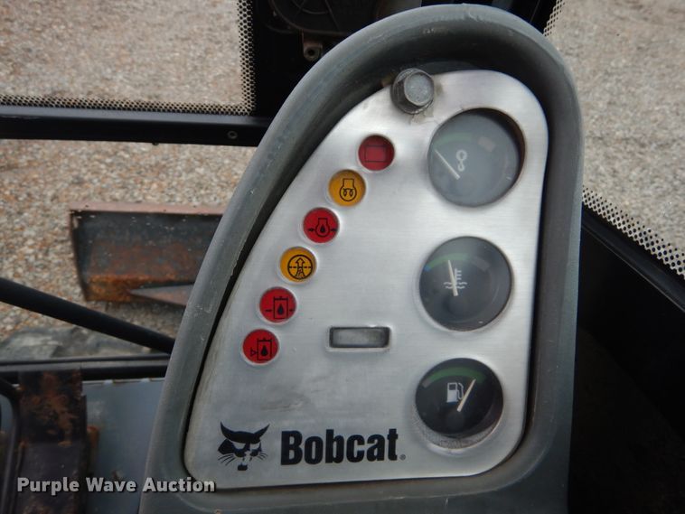 image for item GT9699 2006 Bobcat 442  mini excavator