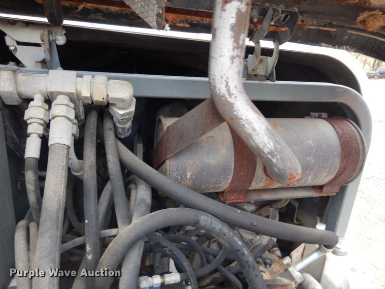 image for item GT9699 2006 Bobcat 442  mini excavator