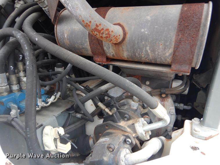 image for item GT9699 2006 Bobcat 442  mini excavator