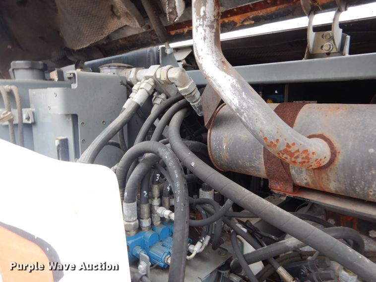 image for item GT9699 2006 Bobcat 442  mini excavator