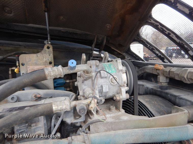 image for item GT9699 2006 Bobcat 442  mini excavator