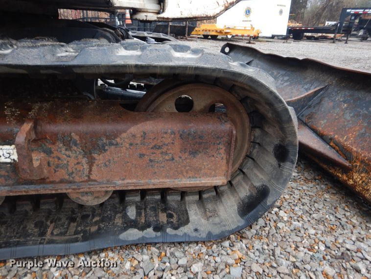 image for item GT9699 2006 Bobcat 442  mini excavator