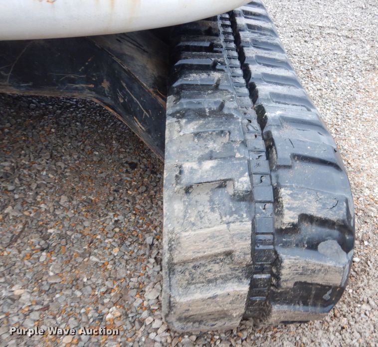 image for item GT9699 2006 Bobcat 442  mini excavator