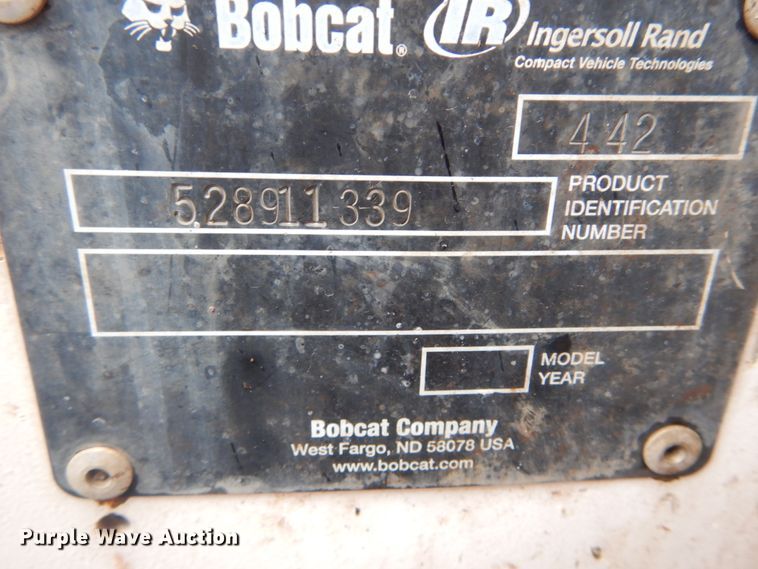 image for item GT9699 2006 Bobcat 442  mini excavator