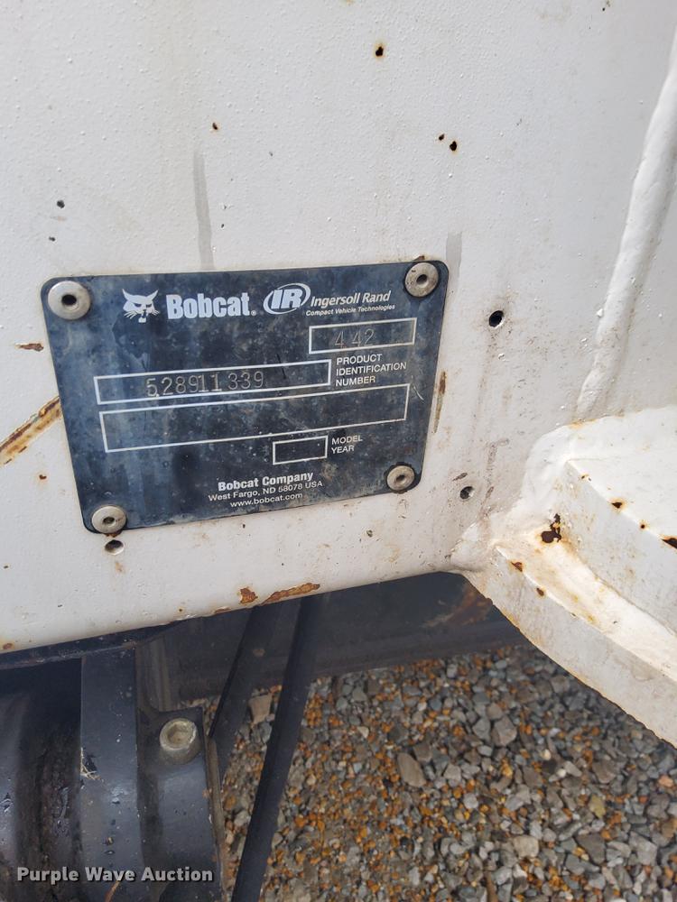 image for item GT9699 2006 Bobcat 442  mini excavator