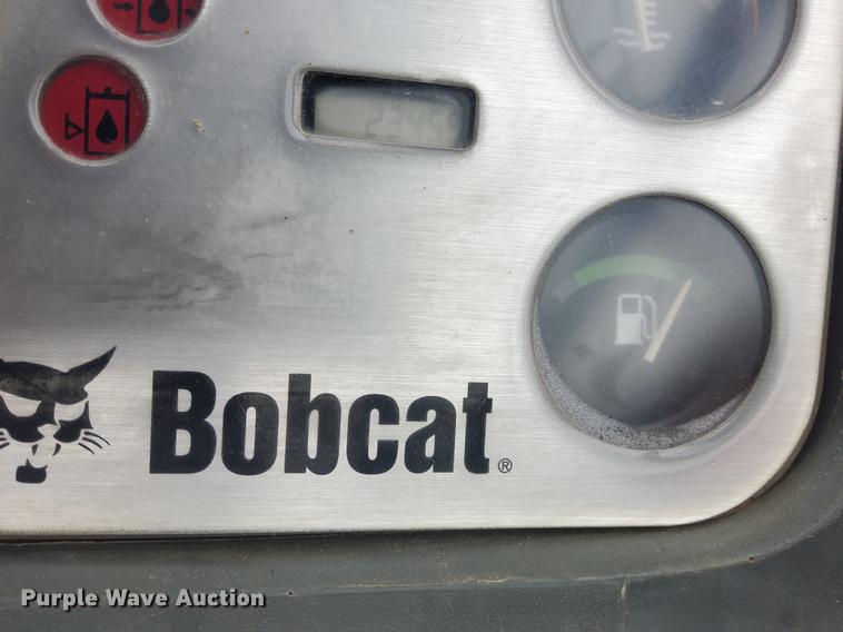 image for item GT9699 2006 Bobcat 442  mini excavator