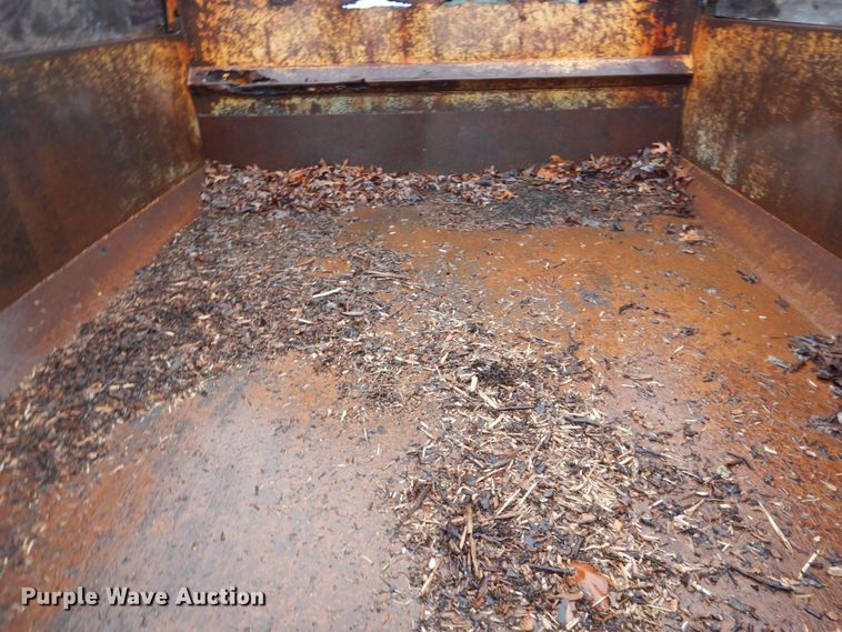 image for item GT9702 1997 International 4700  dump truck