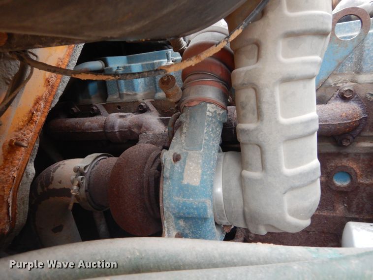 image for item GT9702 1997 International 4700  dump truck