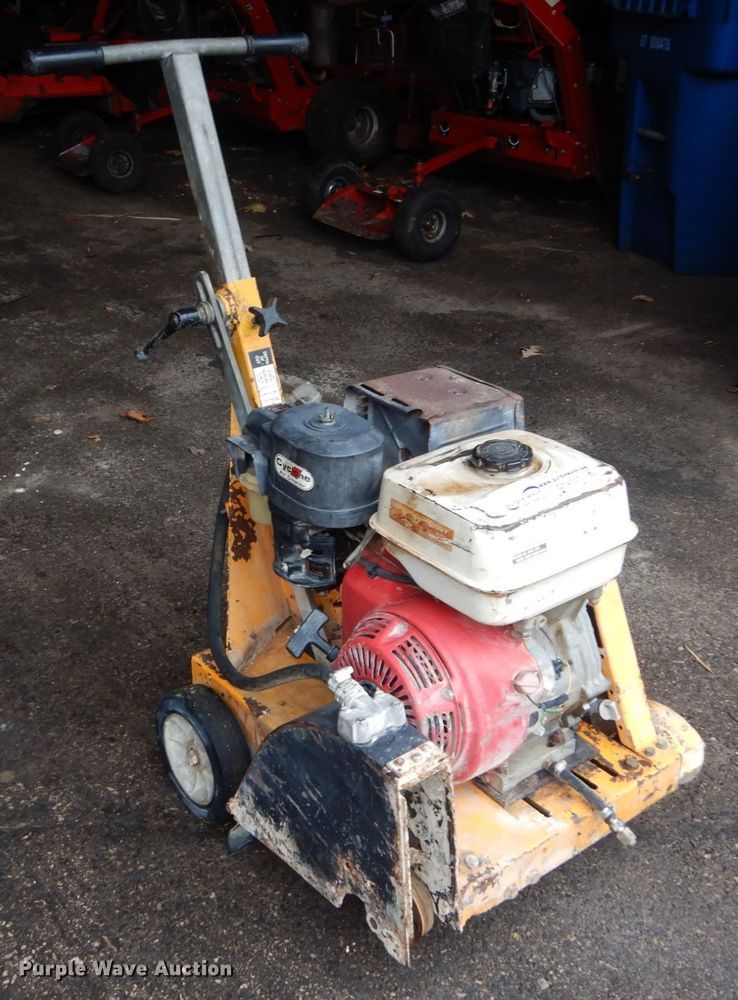 image for item GT9707 Diamant Boart CCS-13H  concrete saw