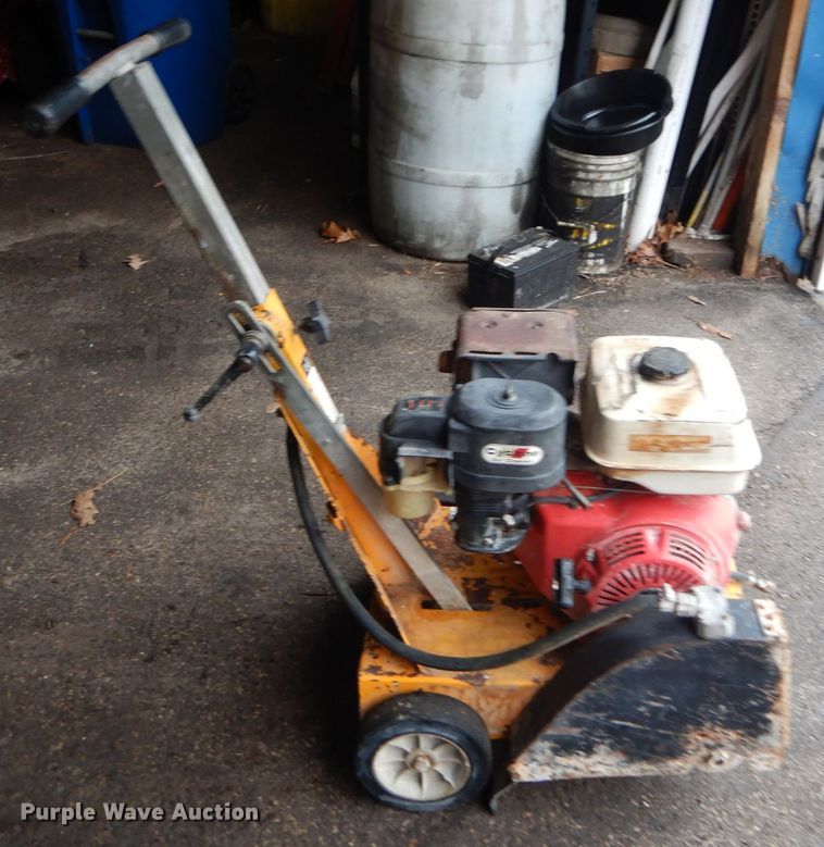 image for item GT9707 Diamant Boart CCS-13H  concrete saw