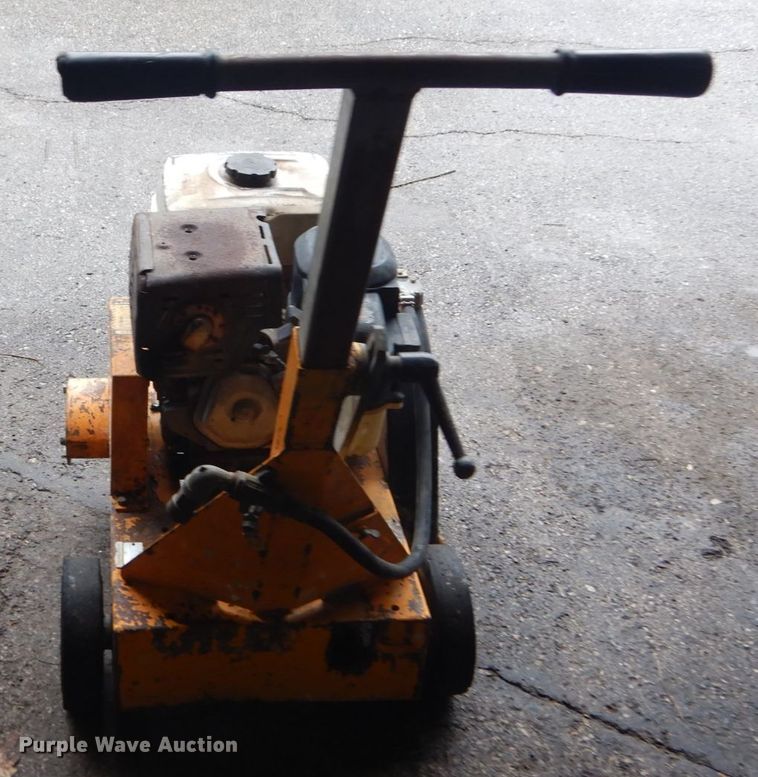 image for item GT9707 Diamant Boart CCS-13H  concrete saw