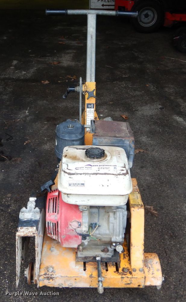 image for item GT9707 Diamant Boart CCS-13H  concrete saw