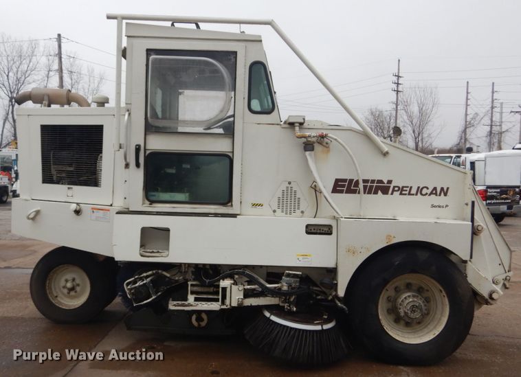 image for item GT9710 1998 Elgin Pelican Series P  street sweeper