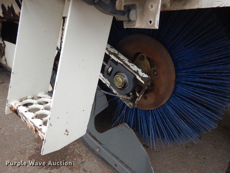 image for item GT9710 1998 Elgin Pelican Series P  street sweeper