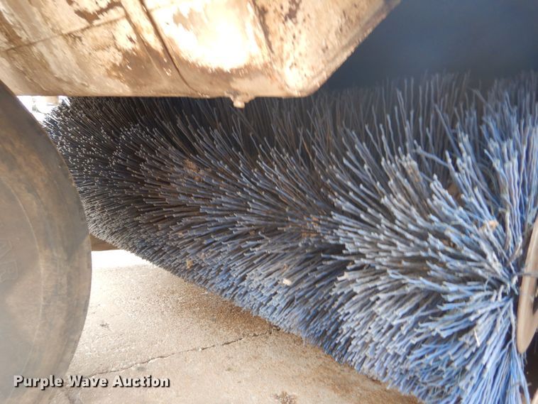 image for item GT9710 1998 Elgin Pelican Series P  street sweeper