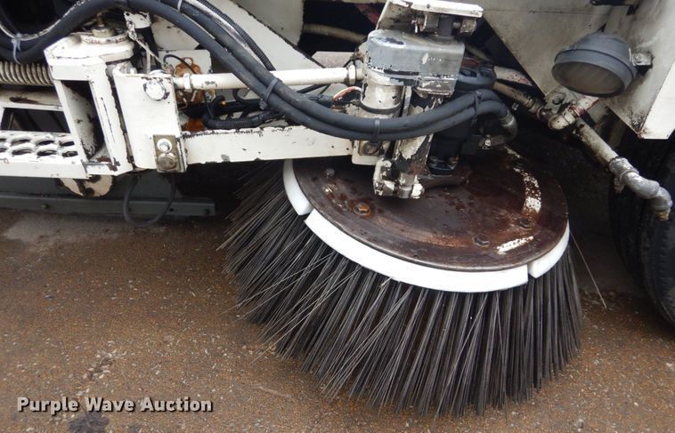 image for item GT9710 1998 Elgin Pelican Series P  street sweeper