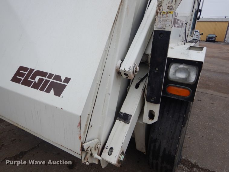 image for item GT9710 1998 Elgin Pelican Series P  street sweeper
