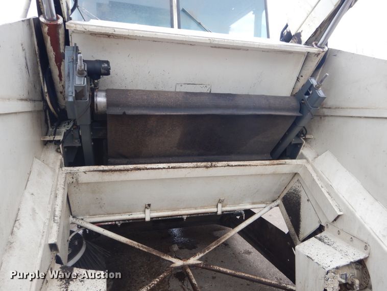 image for item GT9710 1998 Elgin Pelican Series P  street sweeper