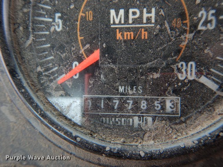 image for item GT9710 1998 Elgin Pelican Series P  street sweeper