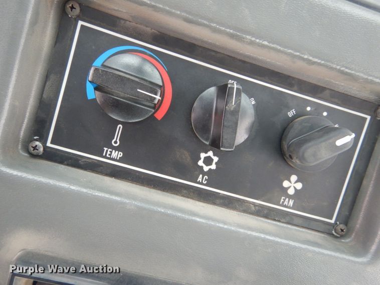 image for item GT9710 1998 Elgin Pelican Series P  street sweeper