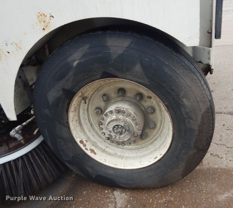 image for item GT9710 1998 Elgin Pelican Series P  street sweeper