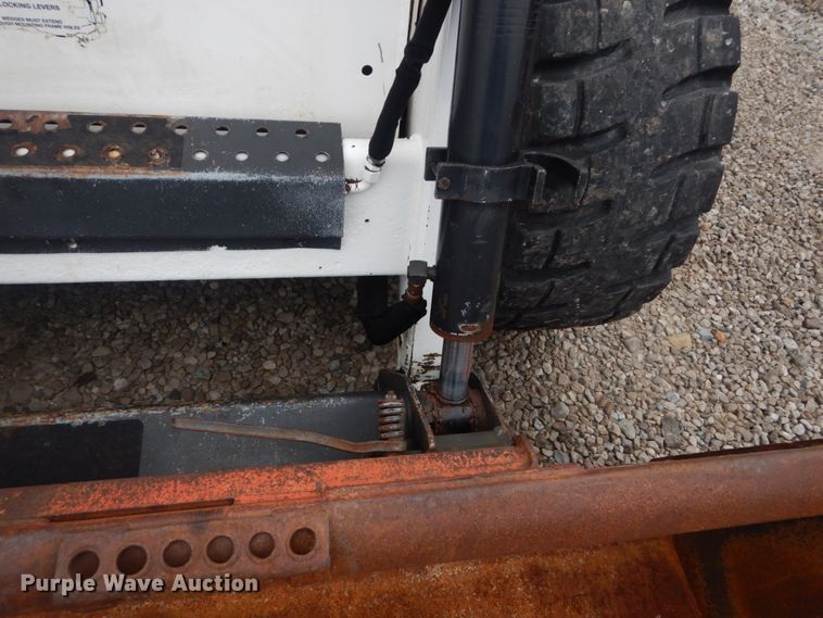 image for item GT9712 1998 Bobcat 873  skid steer