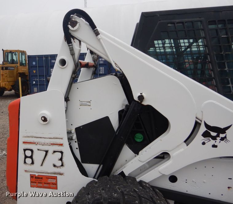 image for item GT9712 1998 Bobcat 873  skid steer