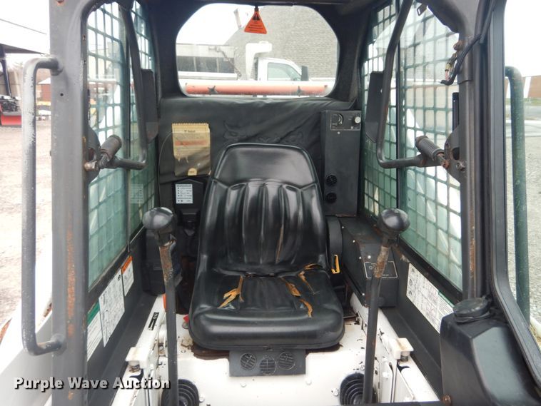 image for item GT9712 1998 Bobcat 873  skid steer