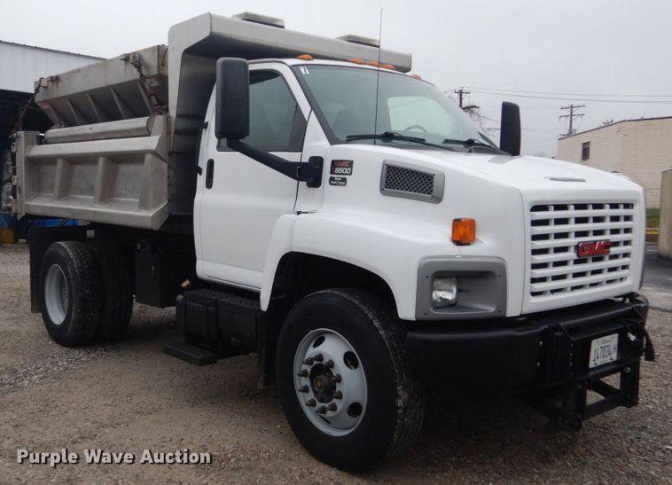 image for item GT9713 2007 GMC C6500  dump truck