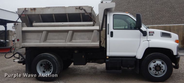 image for item GT9713 2007 GMC C6500  dump truck