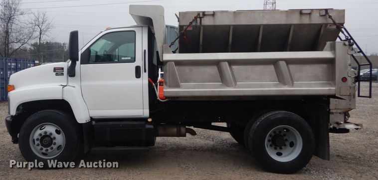 image for item GT9713 2007 GMC C6500  dump truck