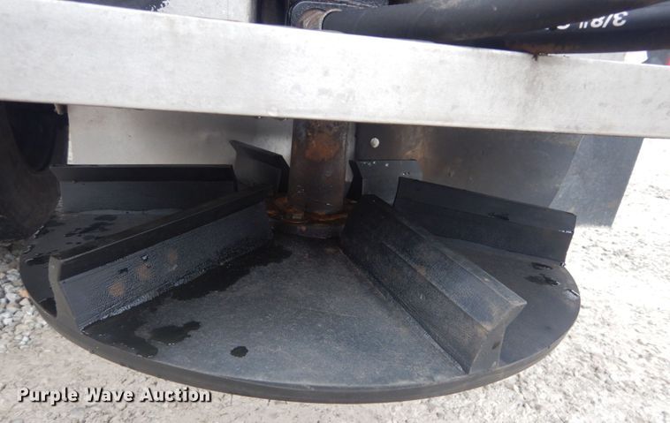 image for item GT9713 2007 GMC C6500  dump truck