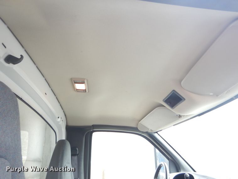 image for item GT9713 2007 GMC C6500  dump truck