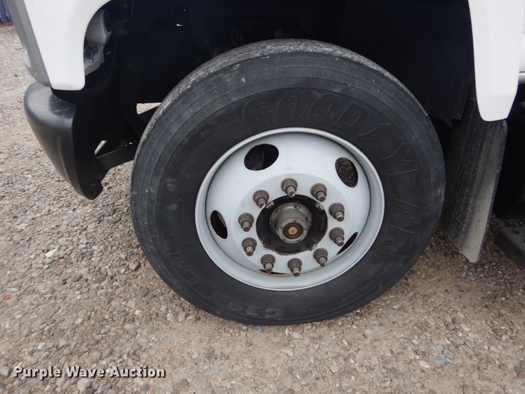 image for item GT9713 2007 GMC C6500  dump truck