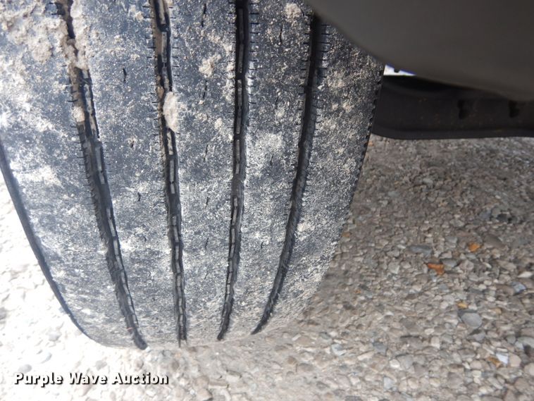 image for item GT9713 2007 GMC C6500  dump truck