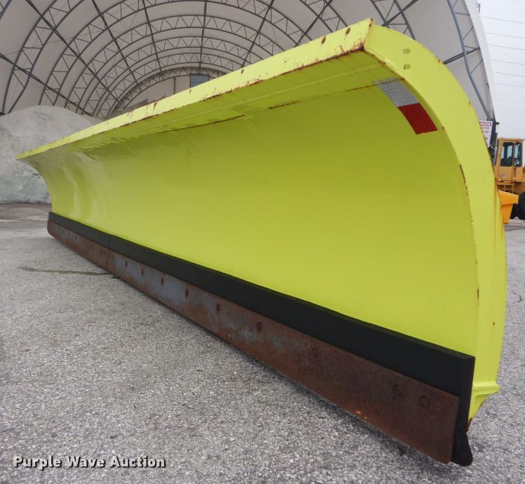 image for item GT9714 Monroe MP36R18-CT  snow plow